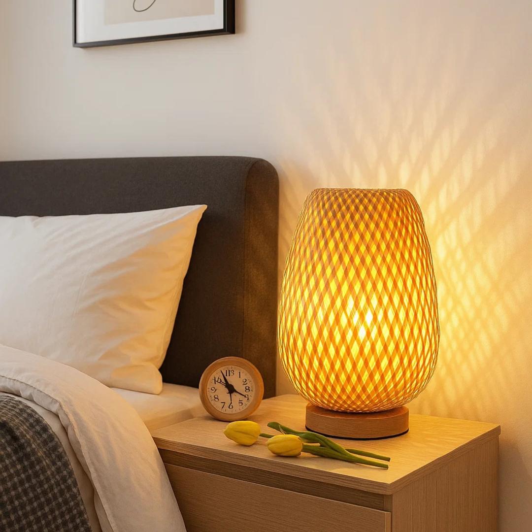 Lampe de table en bambou ajouré