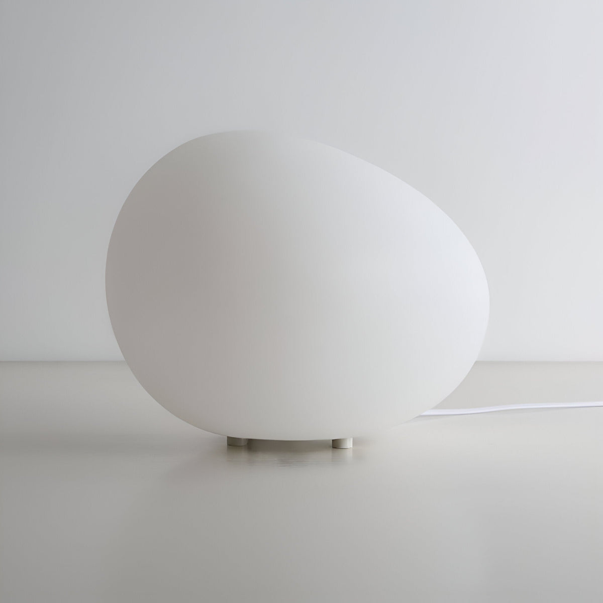 Lampe de table LED en pierre