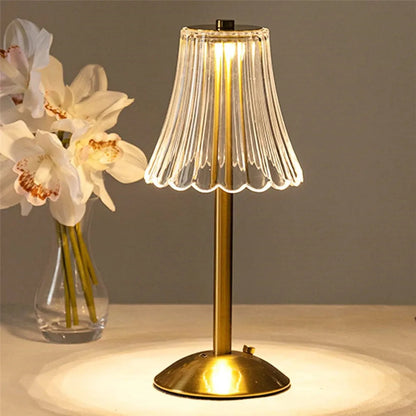 Lampka stołowa LED ryflowany klosz