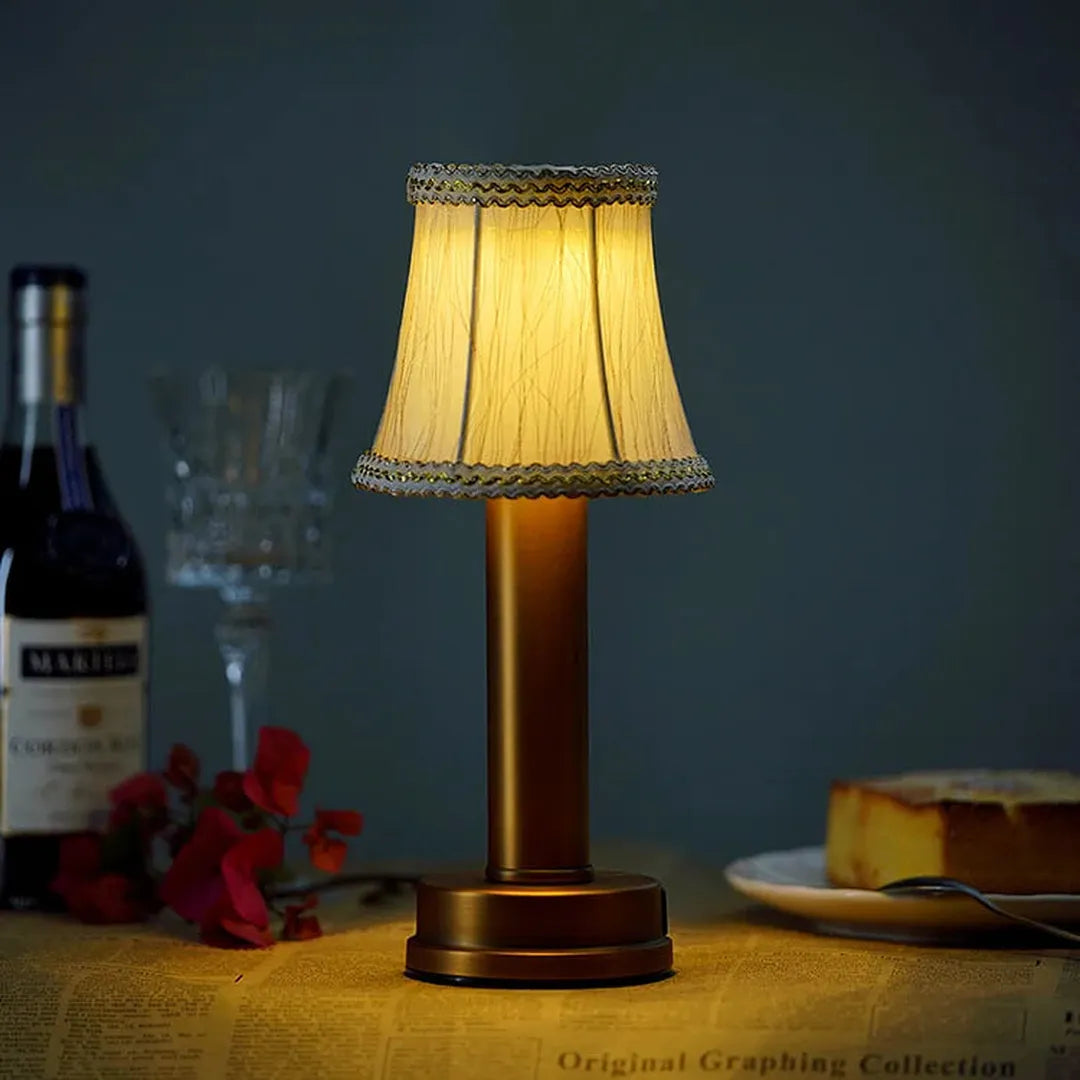 Textilní stolní LED lampička