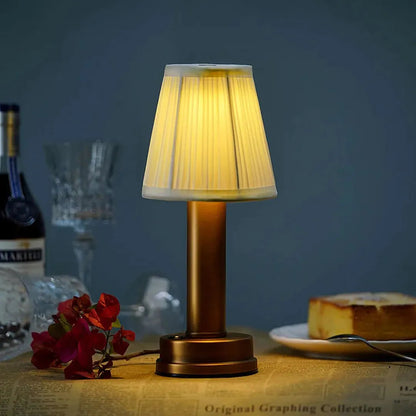 Textilní stolní LED lampička