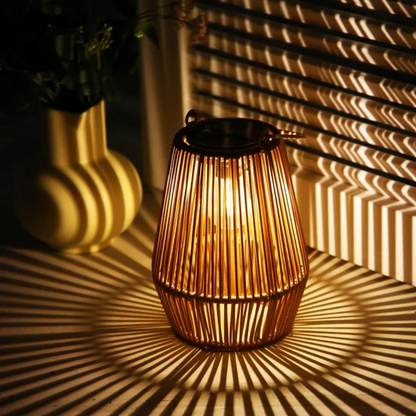 Lampa solarna ogrodowa