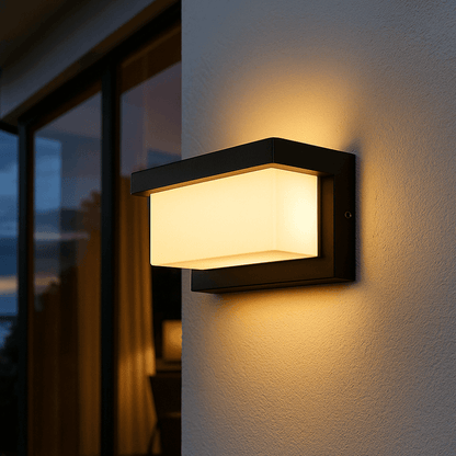 Outdoor LED wall light with sensor