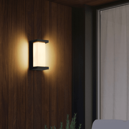 Outdoor LED wall light with sensor