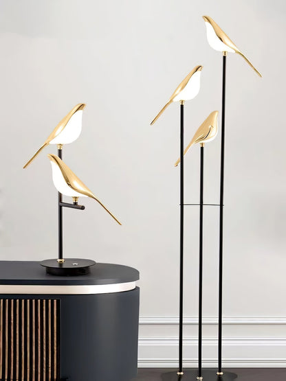 Lampa podłogowa LED z motywem ptaka, zintegrowane oświetlenie i przełącznik
