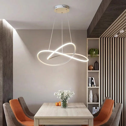 Lampa Wisząca LED w Kształcie Koniczyny z Funkcją Ściemniania i Pilotem
