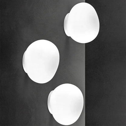 Egg-shaped wall lamp
