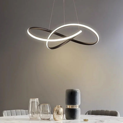 Lampa Wisząca LED w Kształcie Koniczyny z Funkcją Ściemniania i Pilotem