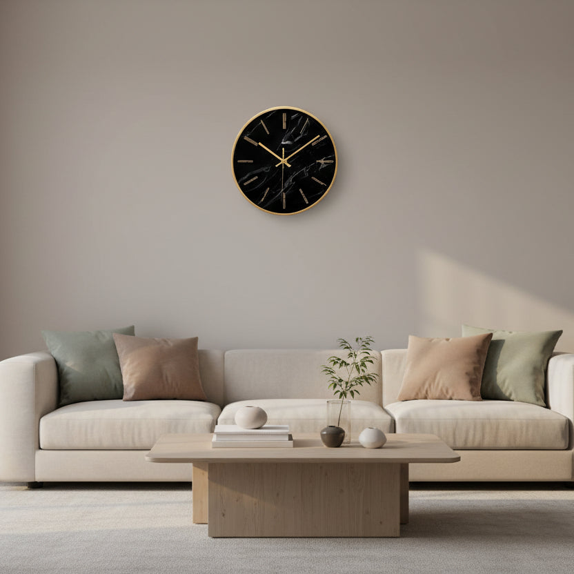 Horloge murale avec finition en marbre