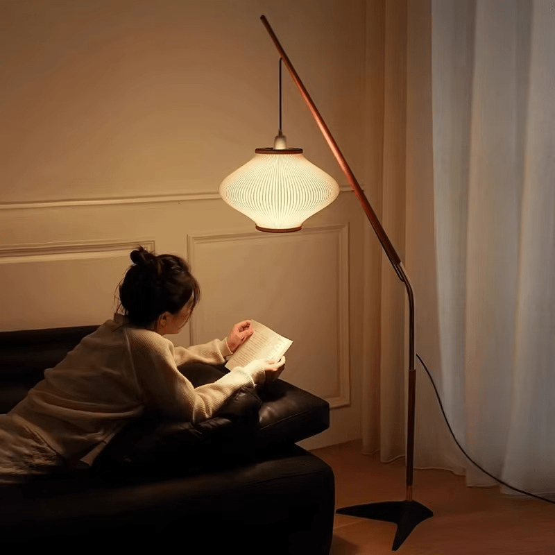 Lampa podłogowa LED E27 z łukowym ramieniem, oświetlenie 5–10 m²