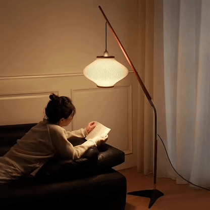 Lampa podłogowa LED E27 z łukowym ramieniem, oświetlenie 5–10 m²