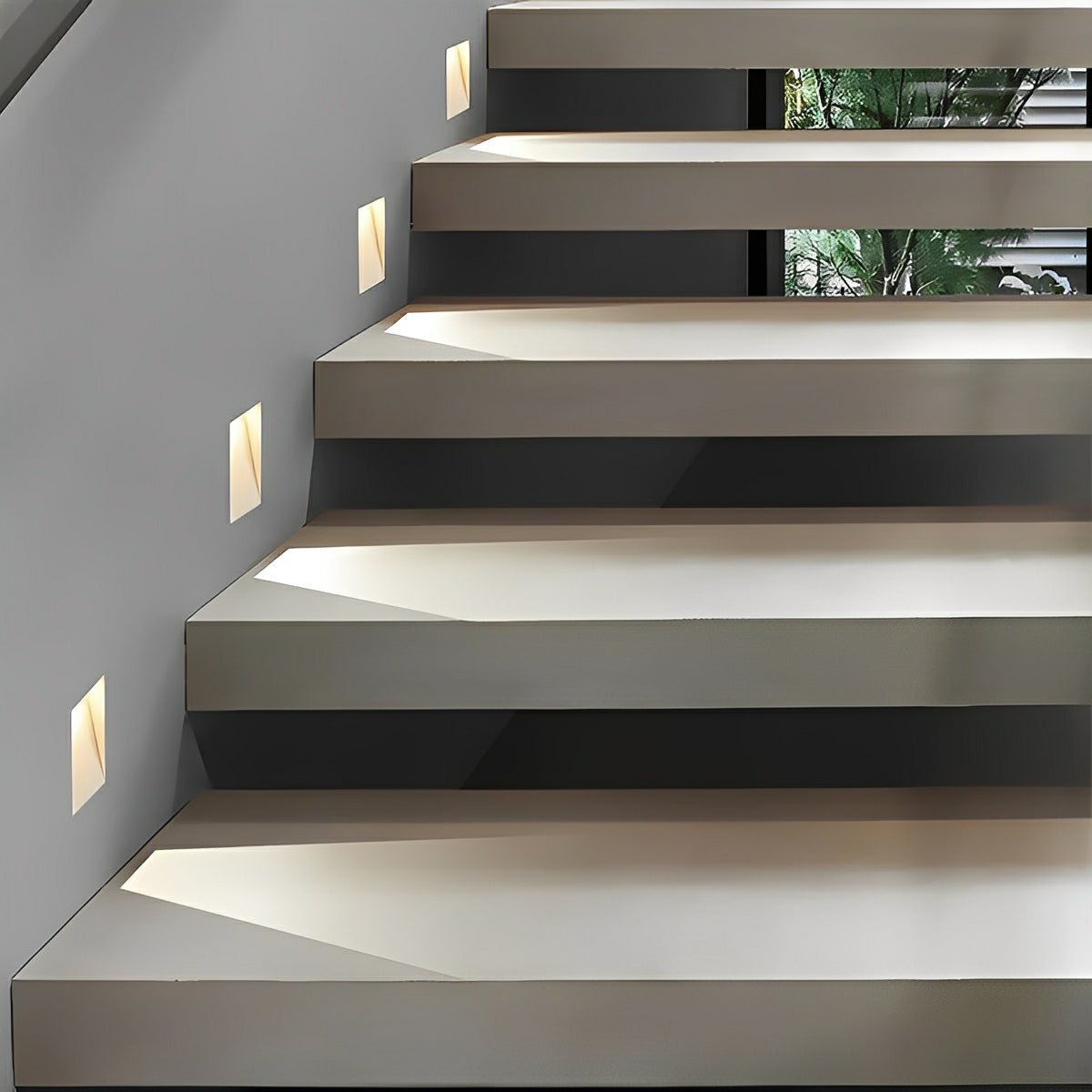 Recessed LED wall light