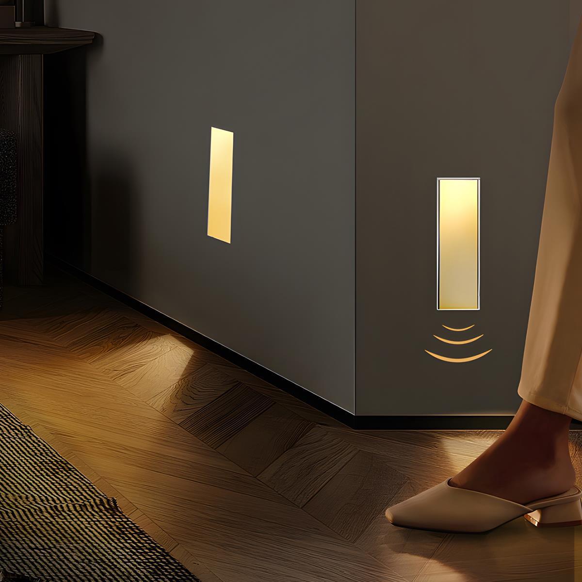 Recessed LED wall light