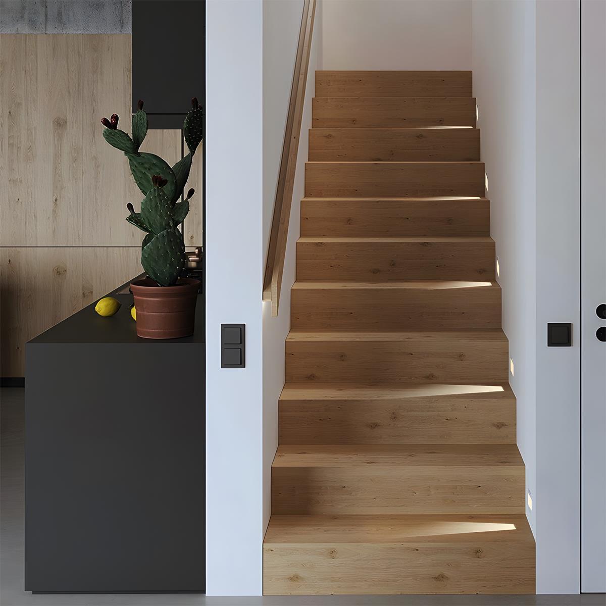 Recessed LED wall light