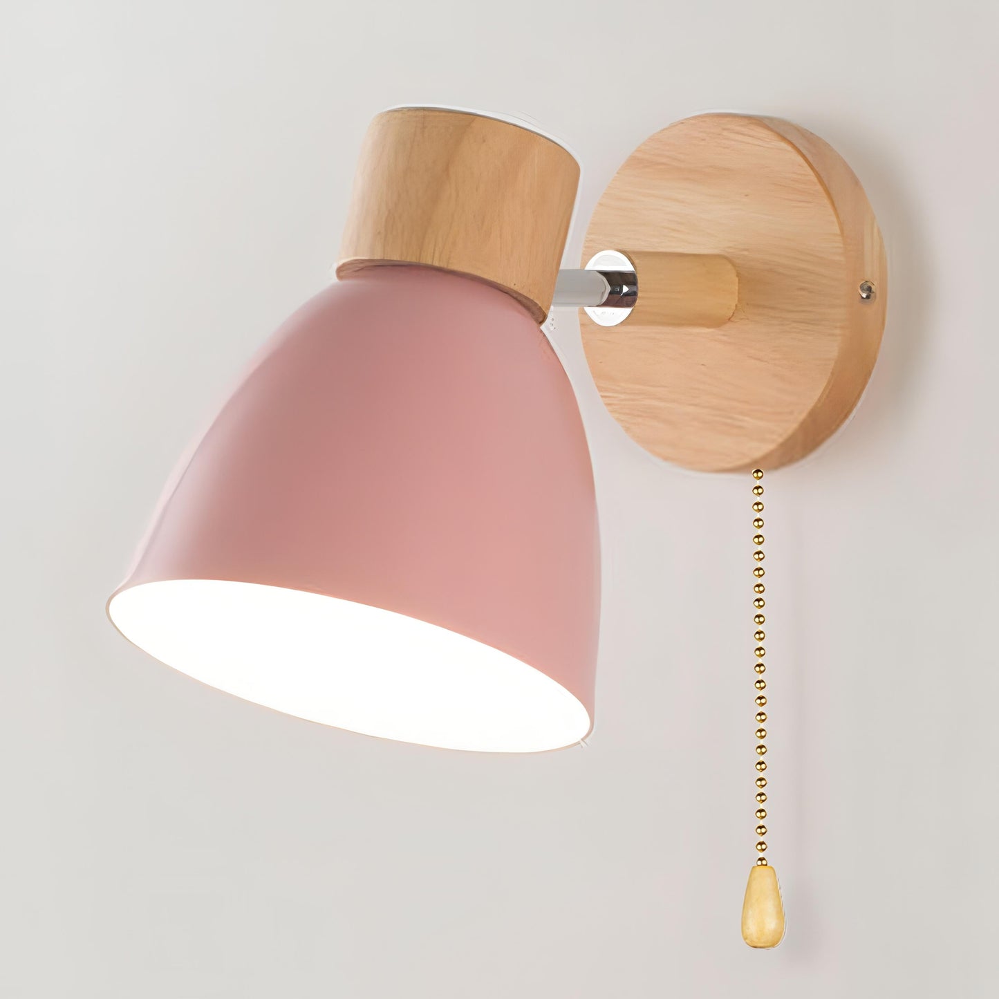 Wall light with a pull-cord switch