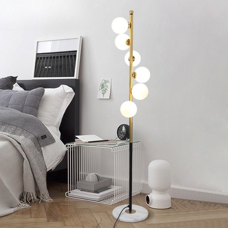 Lampa podłogowa G9 z szklanym kloszem, oświetlenie 5–10 m² do wnętrz