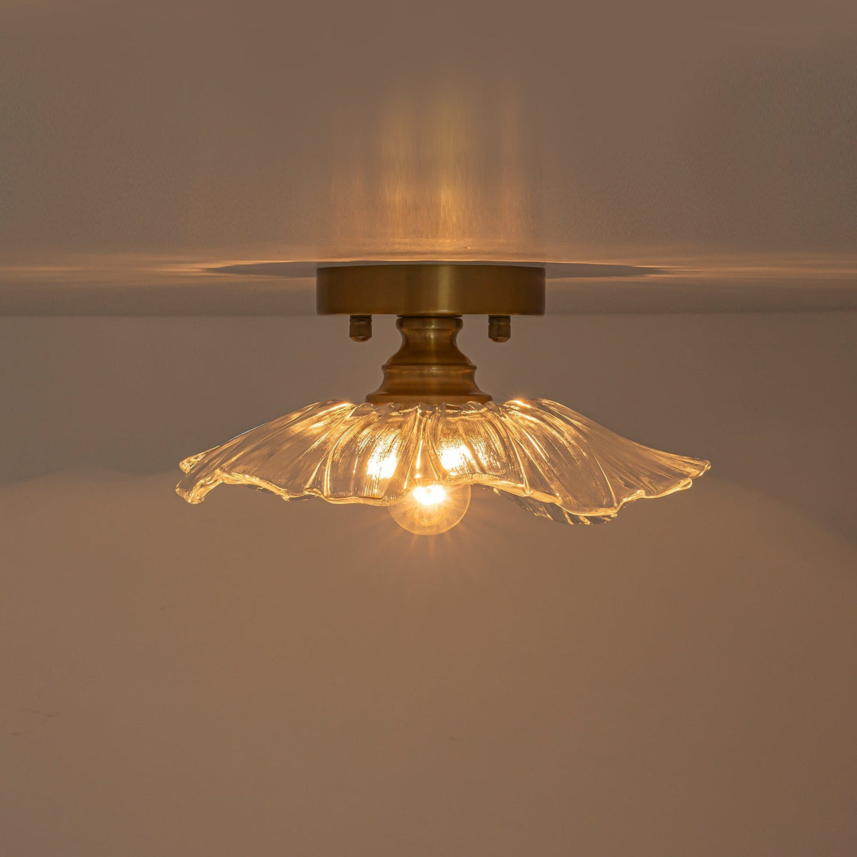 Lampa sufitowa szklany kwiat lotosu