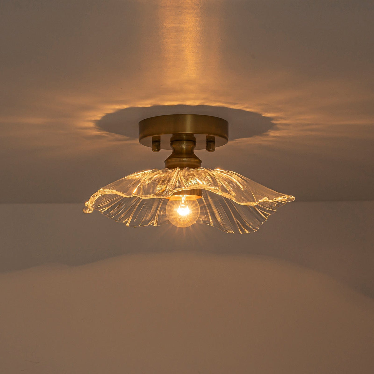 Lampa sufitowa szklany kwiat lotosu