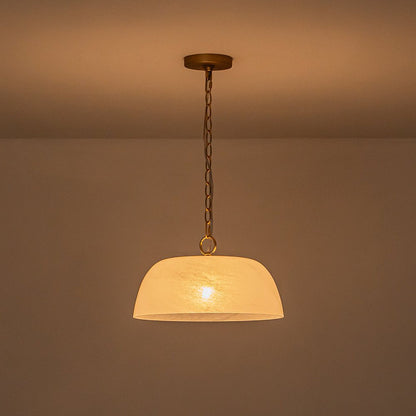 Suspension en verre en forme de dôme