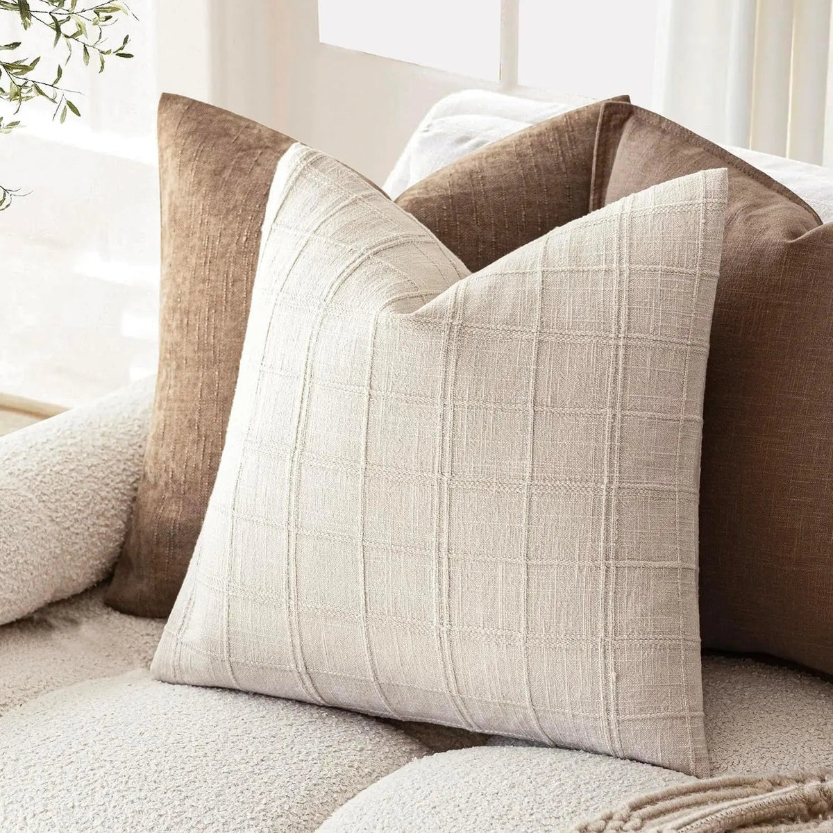 Plaid pillowcase