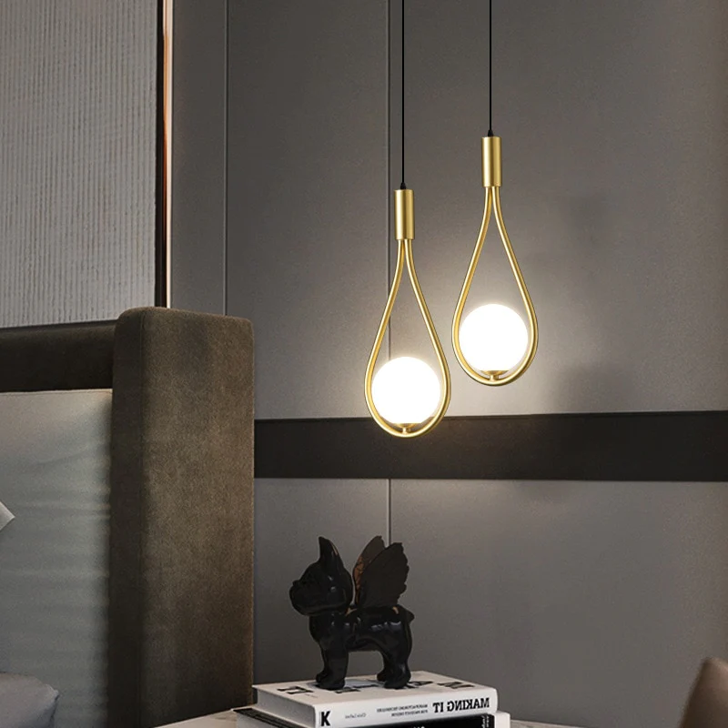 Lampa wisząca w kształcie kropli