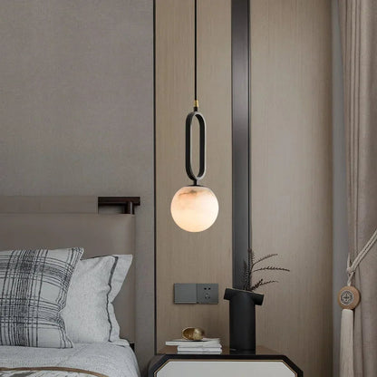 Lampa wisząca z kulą