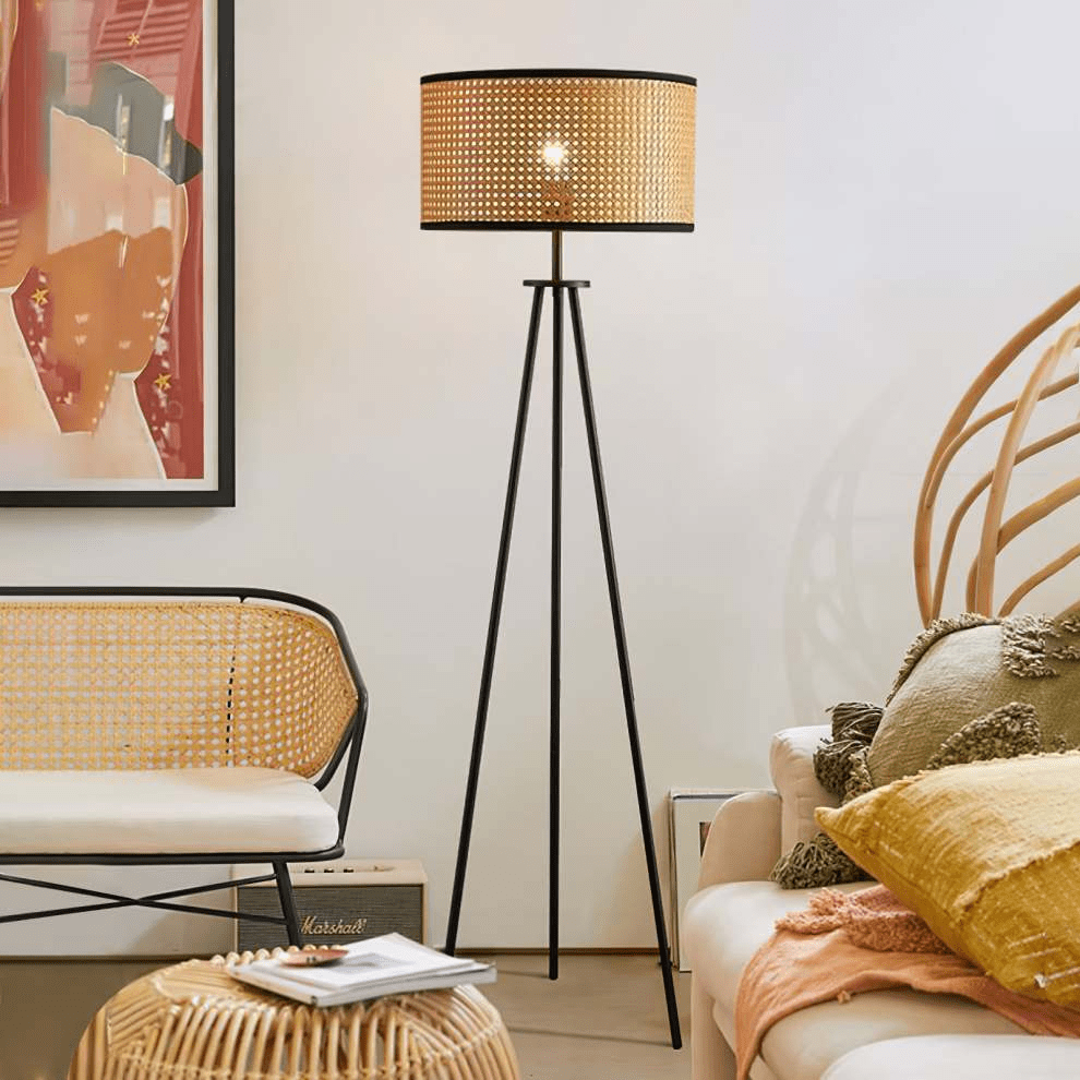 Lampa podłogowa na trójnogu z oprawą E27, zasilanie sieciowe, wysokość 150 cm