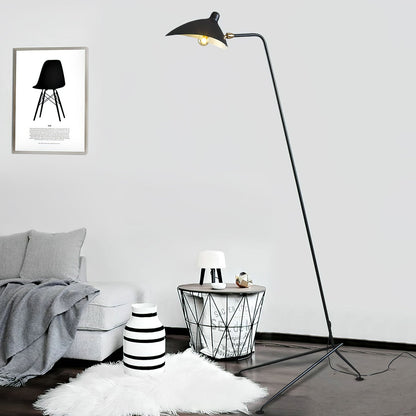 Lampa podłogowa z trzema regulowanymi ramionami i gwintem E27