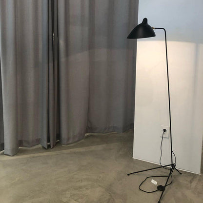 Lampa podłogowa z trzema regulowanymi ramionami i gwintem E27