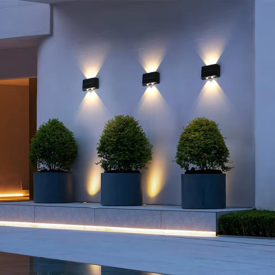 Applique murale solaire LED pour façade