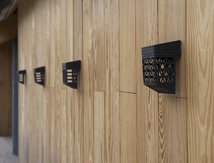 Zestaw 4 lamp ściennych LED na baterie do oświetlenia zewnętrznego z montażem na ścianie