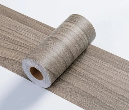 Wood-effect finishing trim