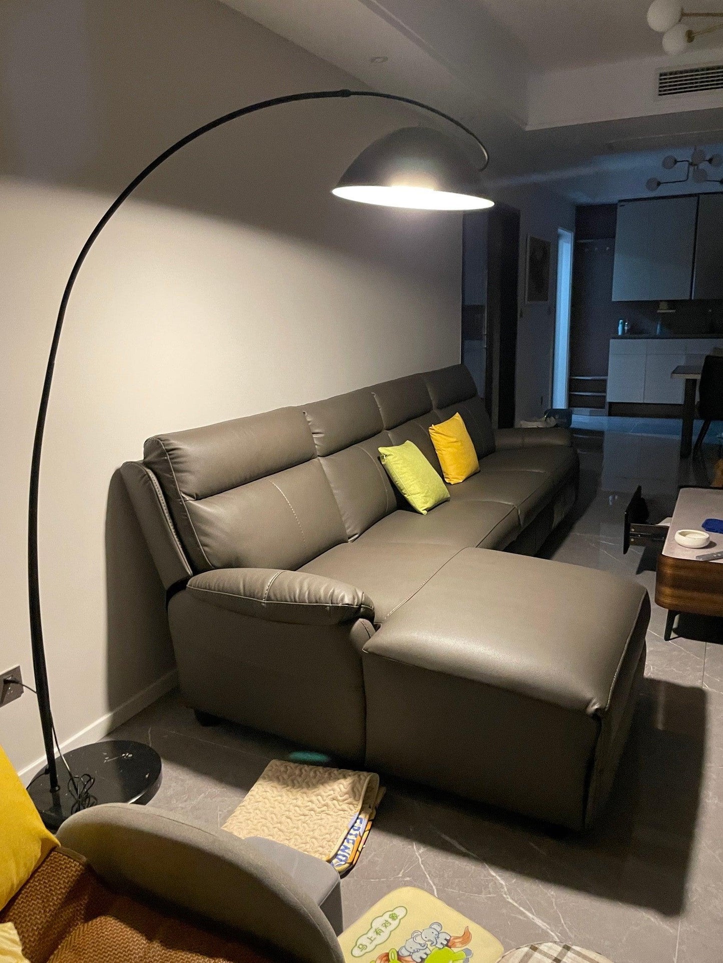 Lampa podłogowa łukowa E27 z regulowanym ramieniem, oświetlenie do wnętrz